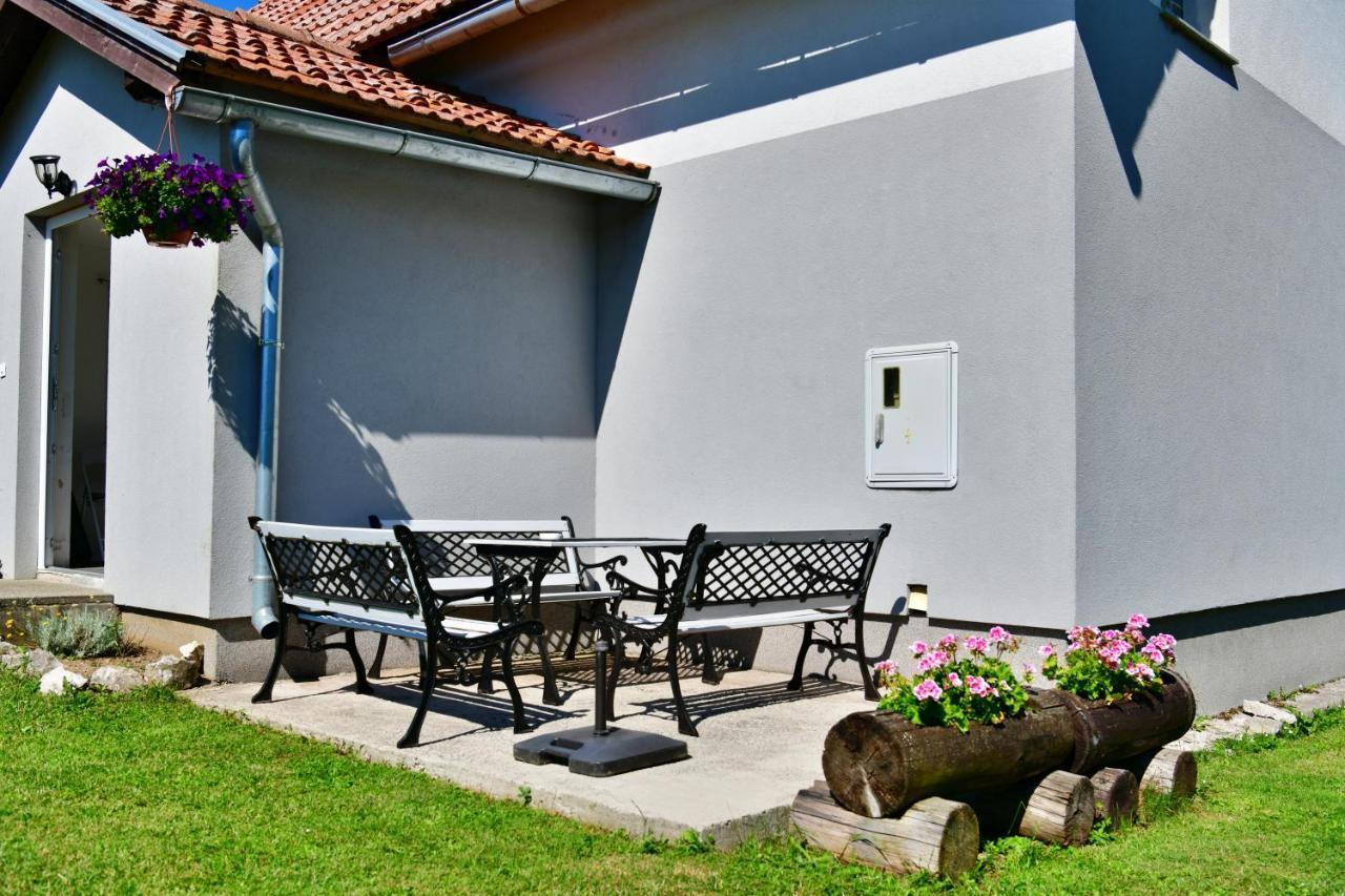 Kuca Za Odmor Roby Apartment Saborsko Bagian luar foto