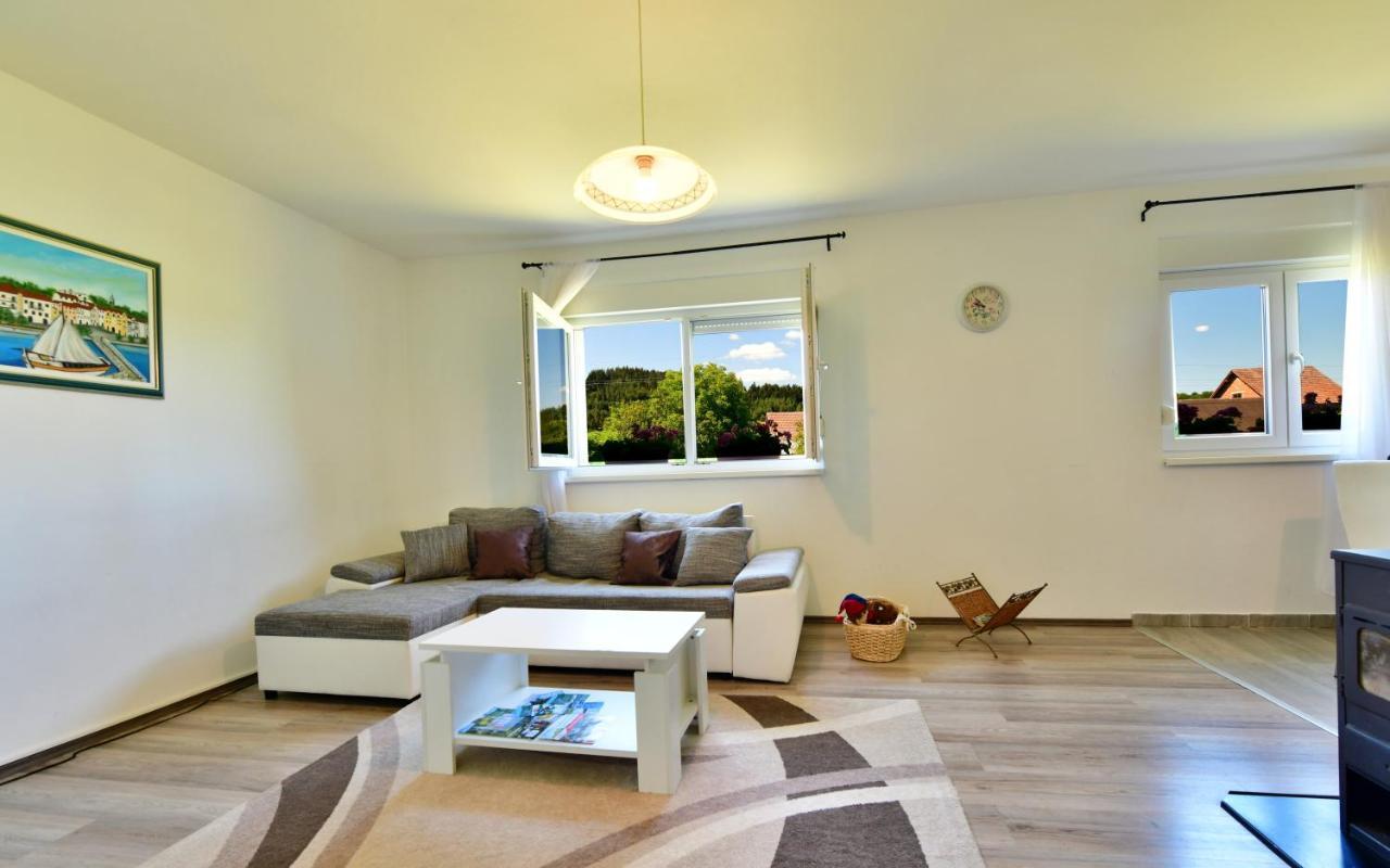 Kuca Za Odmor Roby Apartment Saborsko Bagian luar foto