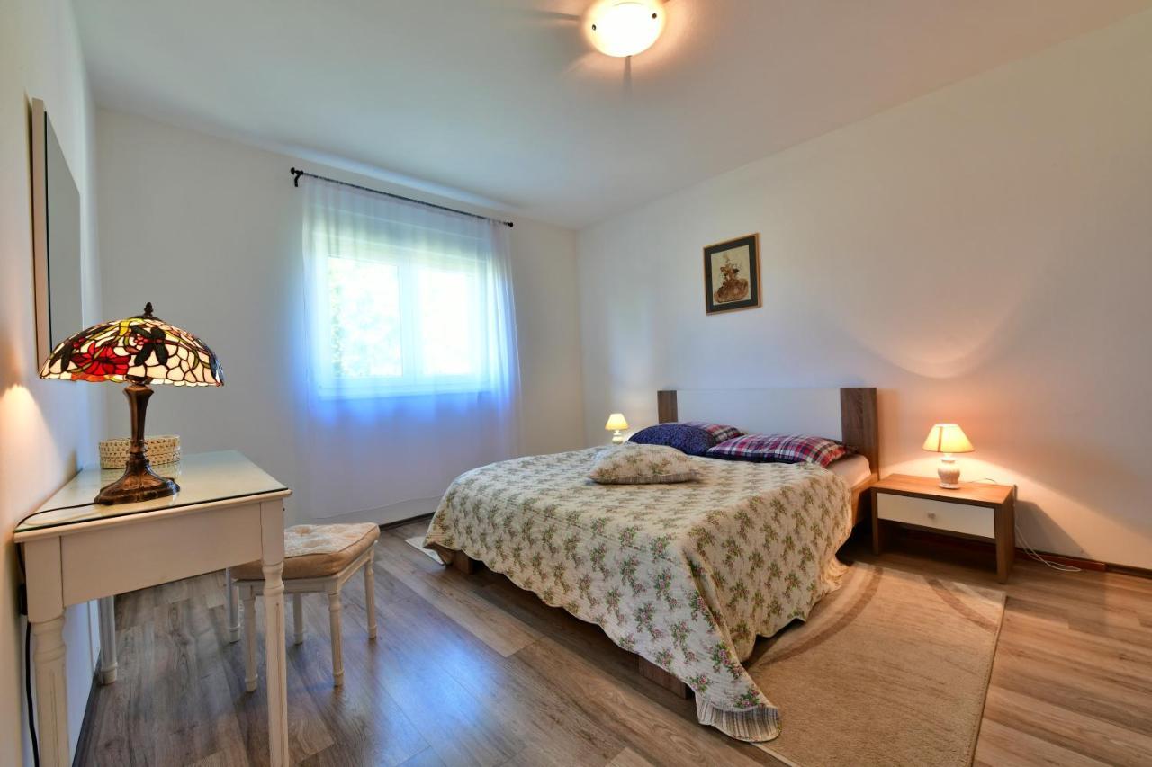 Kuca Za Odmor Roby Apartment Saborsko Bagian luar foto