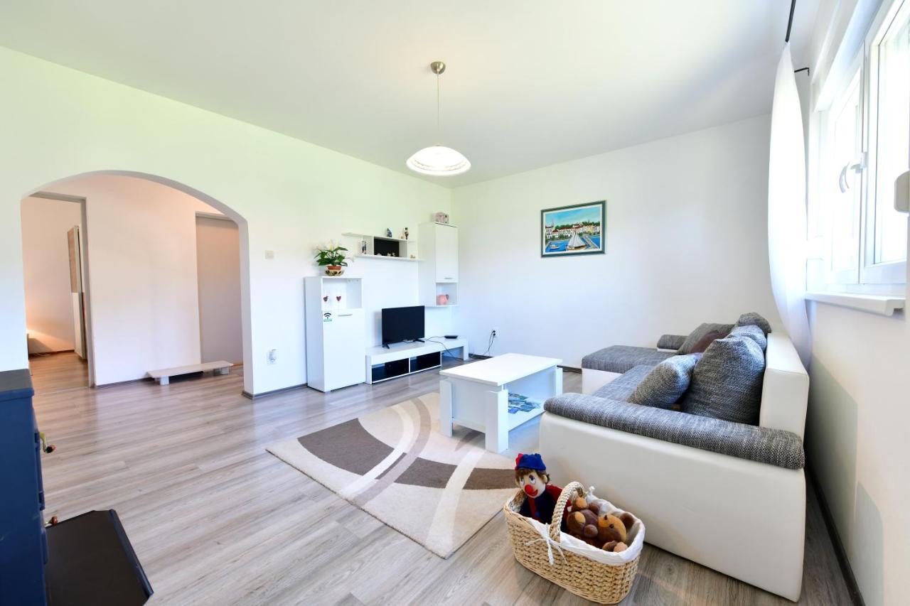 Kuca Za Odmor Roby Apartment Saborsko Bagian luar foto