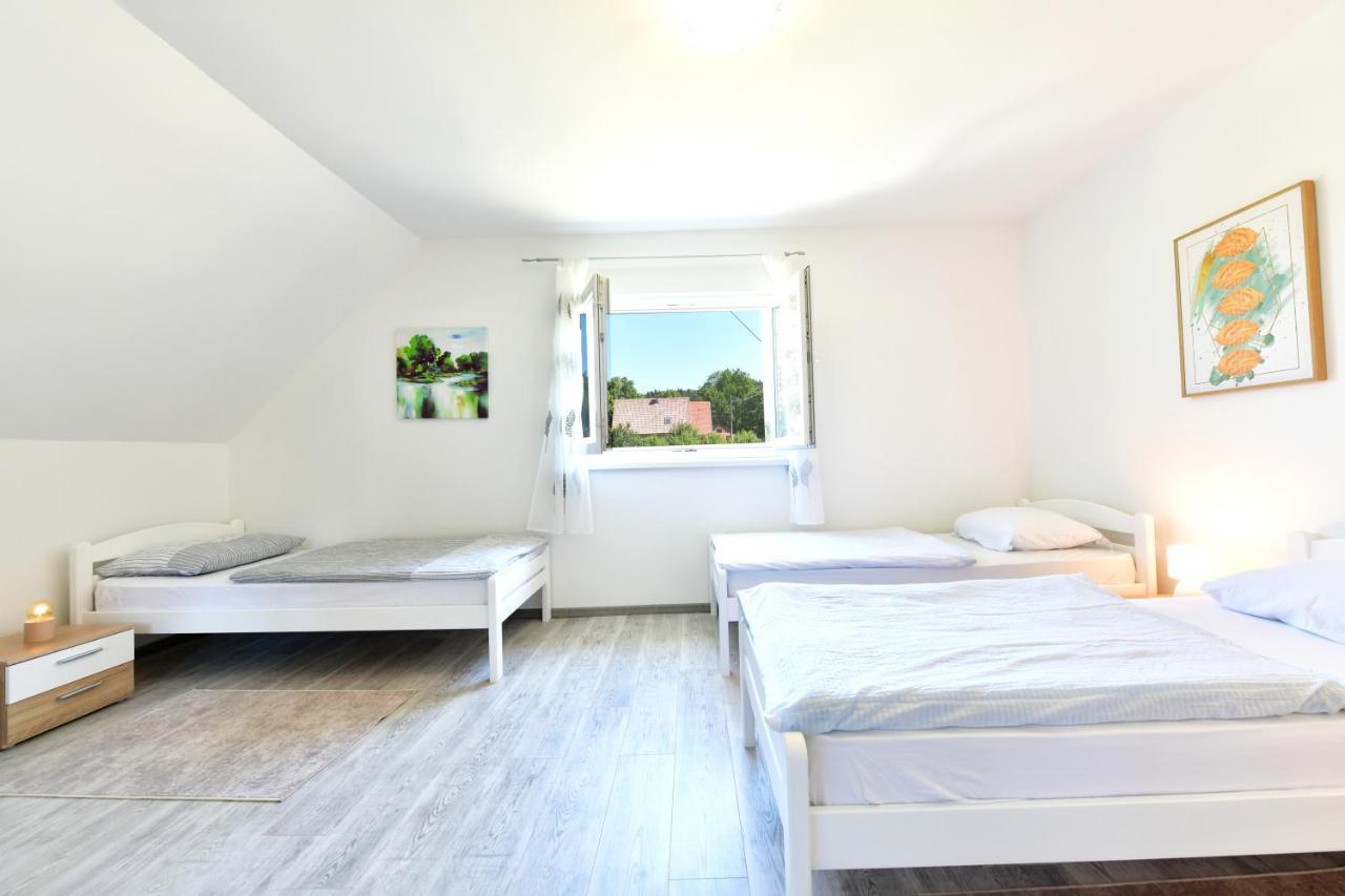 Kuca Za Odmor Roby Apartment Saborsko Bagian luar foto