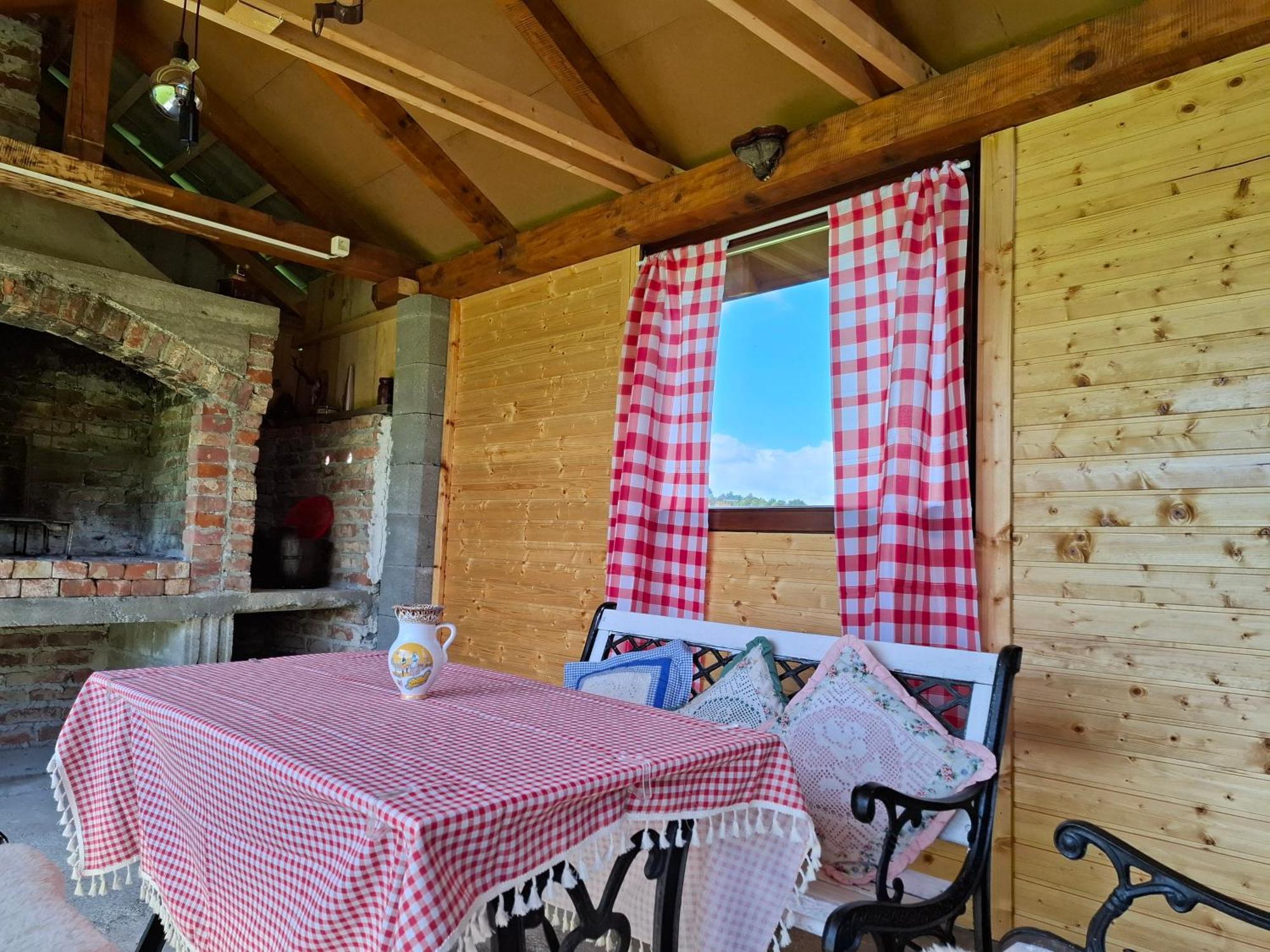 Kuca Za Odmor Roby Apartment Saborsko Bagian luar foto